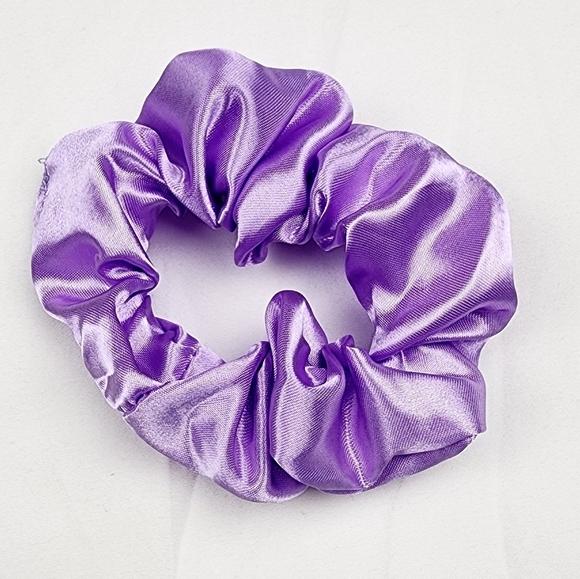 4 FOR $16 🔥Purple Satin Scrunchie Hair Tie - Picture 4 of 5